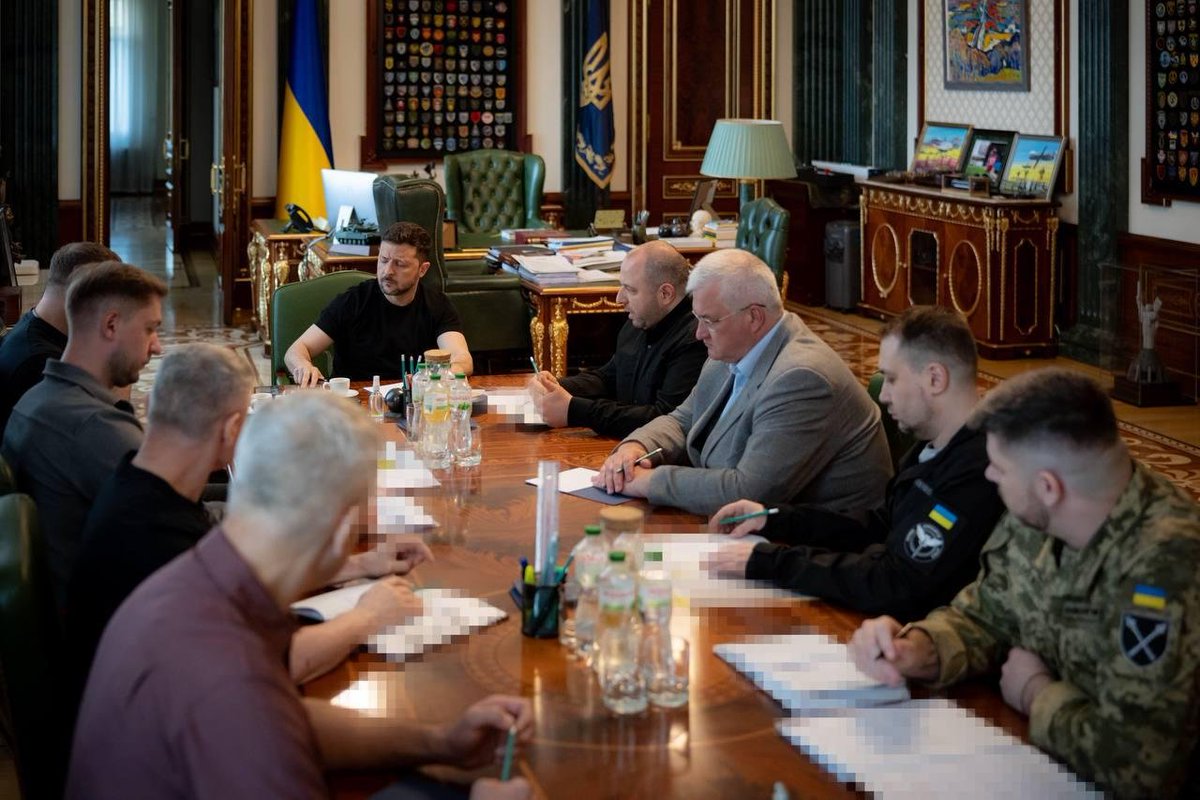 После атак БПЛА президент Украины Владимир Зеленский заявил, что в понедельник, 2 июня, украинская делегация примет участие в переговорах в Стамбуле 🔽

t.me/istories_media…