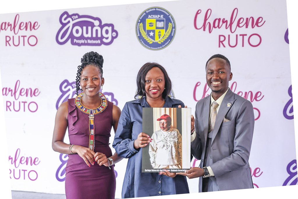 On Friday, we celebrated the 11th Cohort of our Transformational Leadership Skills Conversations Graduates in a colorful and inspiring moment graced by our Patron, Super Youths Ambassador, Charlene Ruto.
#Tubonge <a href="/charlruto/">Charlene Ruto</a> <a href="/typn_i/">The Young People's Network International</a>