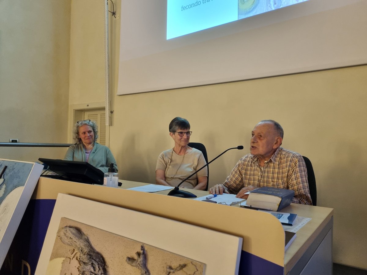 silvestri_arte's tweet image. Bellissimo incontro con #diocesi #verona e #sae 29/05. Grazie a chi c'era! #arte #fede #ecumenismo #bibbia #creato #cristianesimo #artista #spiritualita #contemplazione #artisti #artecontemporanea #dipinti #quadri #operedarte #bellezza #marcellosilvestri #art #artecontemporanea