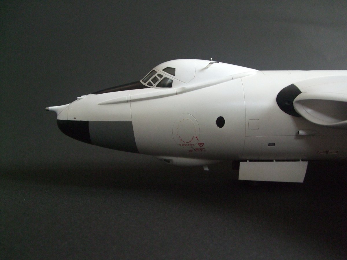 #自己紹介に無言で4作品どうぞ