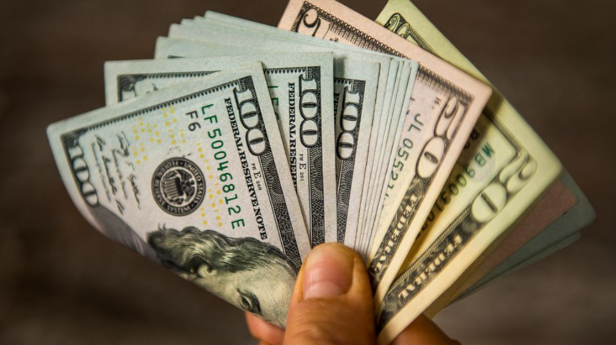 Tennessee corporations receive $1.5 billion in refunds as residents shoulder high taxes bit.ly/43pgUz2

(Photo: Getty)