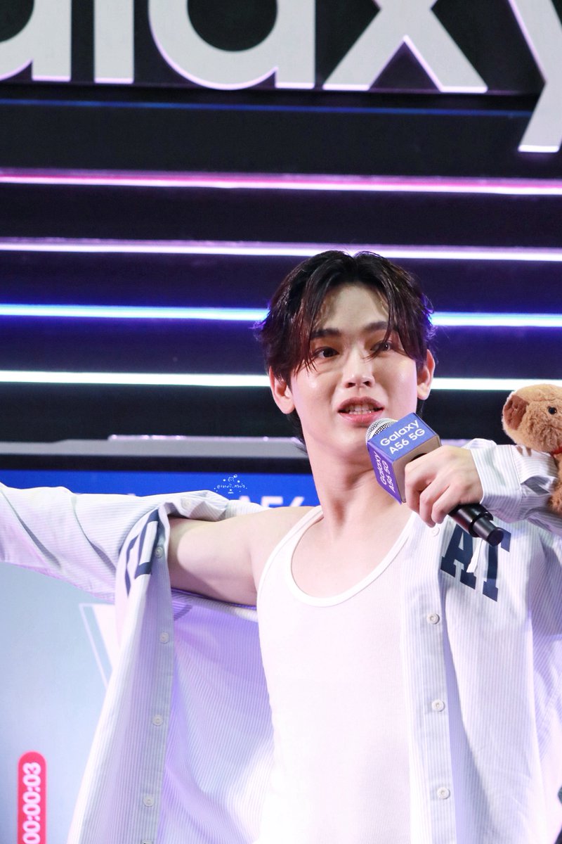 น้องนิวแต่งตัวเร็วๆคับลูก รถโรงเรียนจะมารับแล้วน๊า~ 😆✨

Newwiee with Galaxy A56
#Newwiee #GalaxyXNewwiee