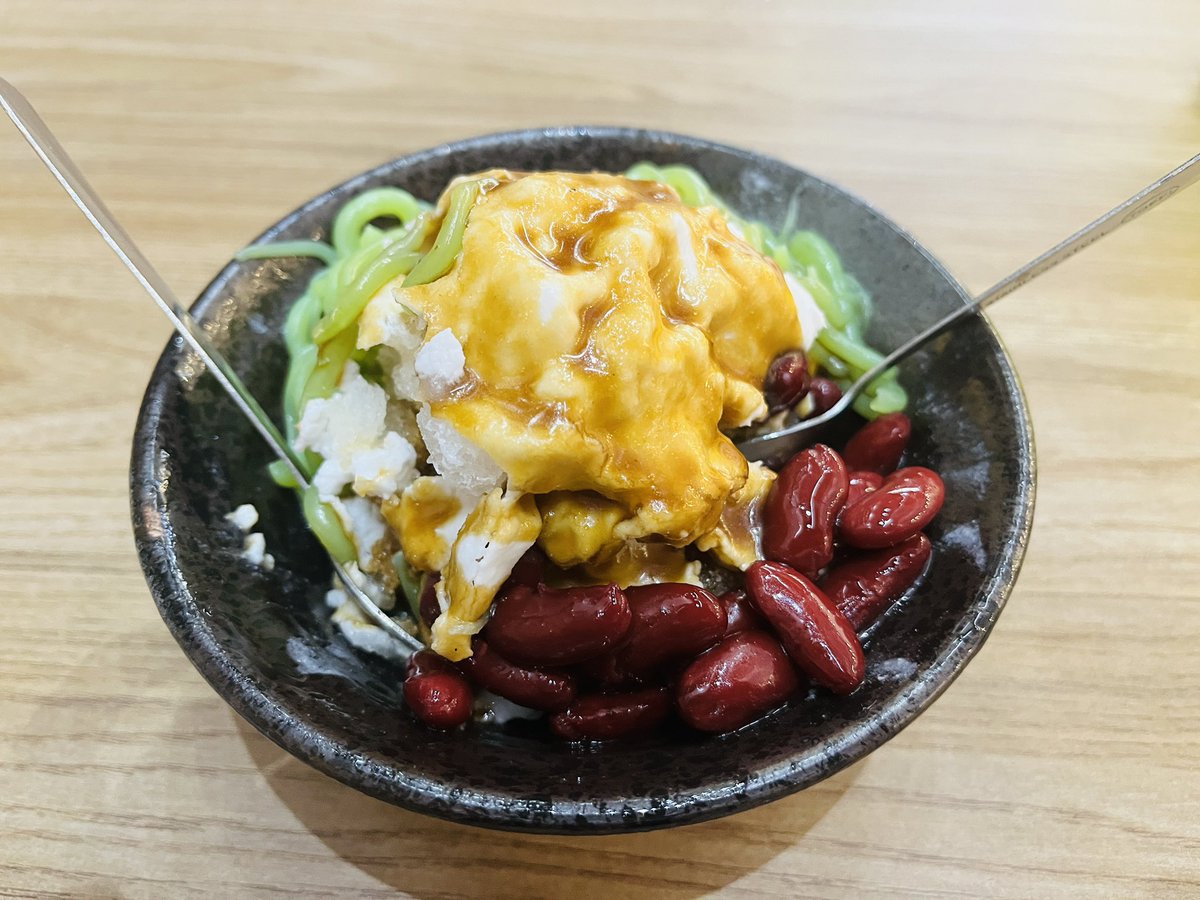 ジョージタウンは必要なものが身近にすぐ手に届くコンパクトシティって感じ。ゆったり生きていくのは楽な気がしたんで市内のコンドの家賃を調べ出してる😆
