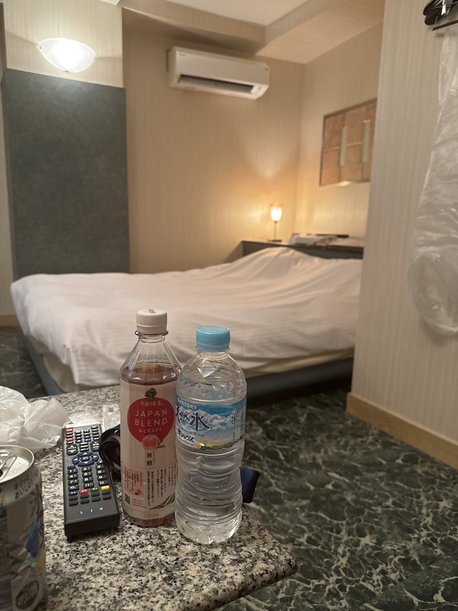 今週は2度目ましてのお姉さんと！
3時間じゃ足りなく部屋に上がり込んで朝まで攻めまくったのまじで最高だった
仕事の合間で忙しいけどよきセックスができてるし明日もアポあって充実