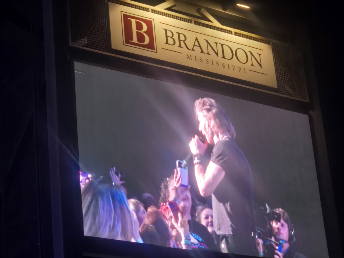 TIMOTHY__PRIEST's tweet photo. Rick Springfield "I Want My 80s Tour". Unbeatable performance. #rickspringfield https://t.co/i2e3zhFqYM