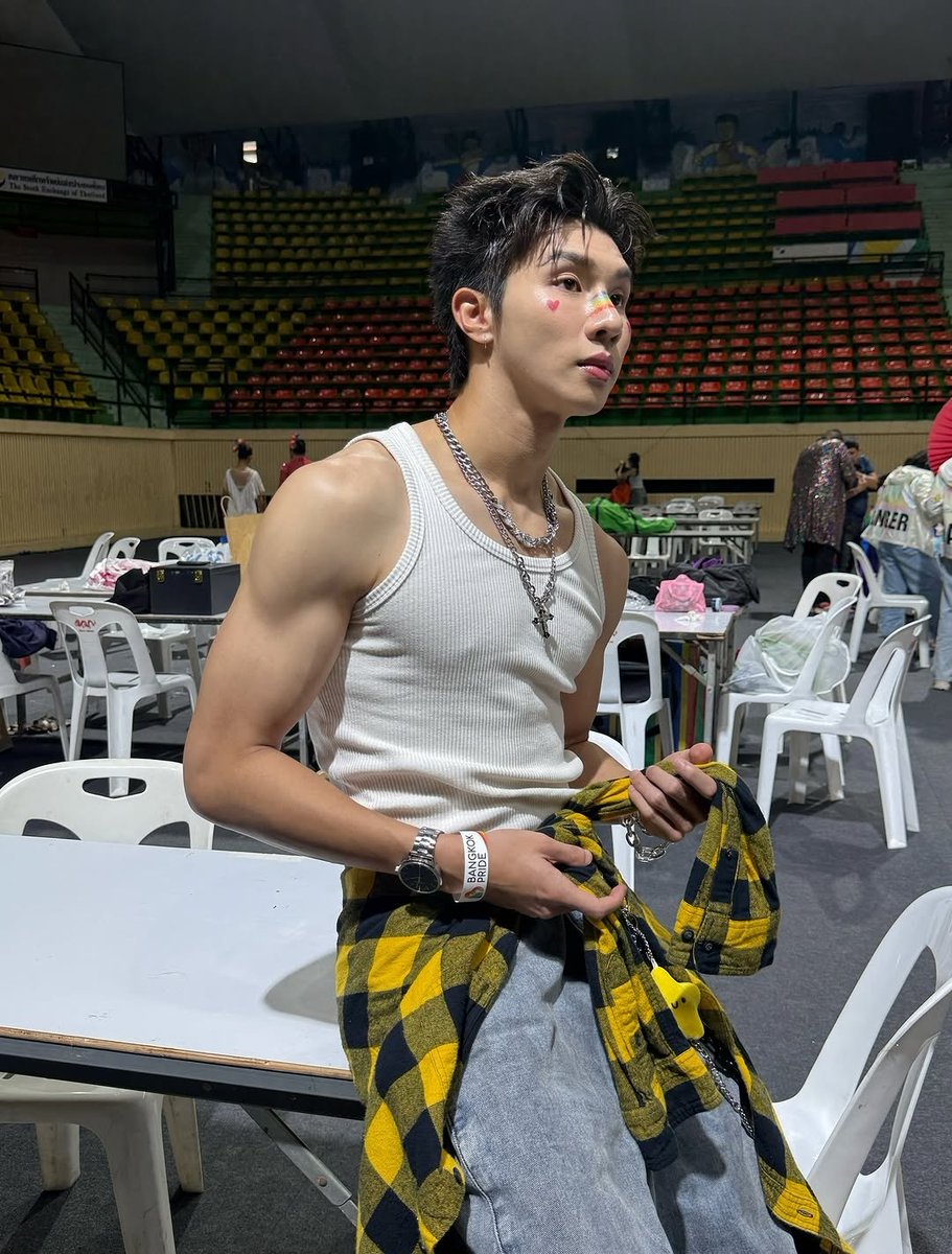 longshilee's tweet image. 𝐈𝐆:_𝐋𝐨𝐧𝐠𝐥𝐞𝐞𝟕📷𝐔𝐩𝐝𝐚𝐭𝐞
01-6-2025
Happy pride month 🏳️‍🌈🫶🏻

#pridemonth
#prideforall
#longlee #longshilee #หล่งลี