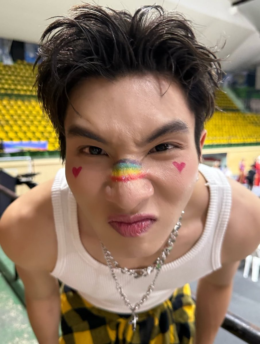 longshilee's tweet image. 𝐈𝐆:_𝐋𝐨𝐧𝐠𝐥𝐞𝐞𝟕📷𝐔𝐩𝐝𝐚𝐭𝐞
01-6-2025
Happy pride month 🏳️‍🌈🫶🏻

#pridemonth
#prideforall
#longlee #longshilee #หล่งลี