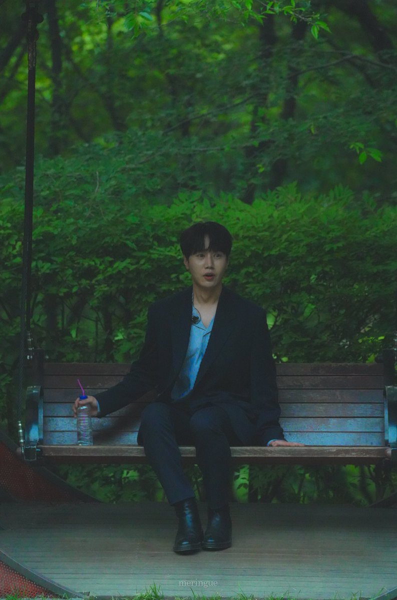 250601 오페라 하우스 #최성훈 #라포엠 LAPOEM #최성훈

성훈이는 그네가 무서워서