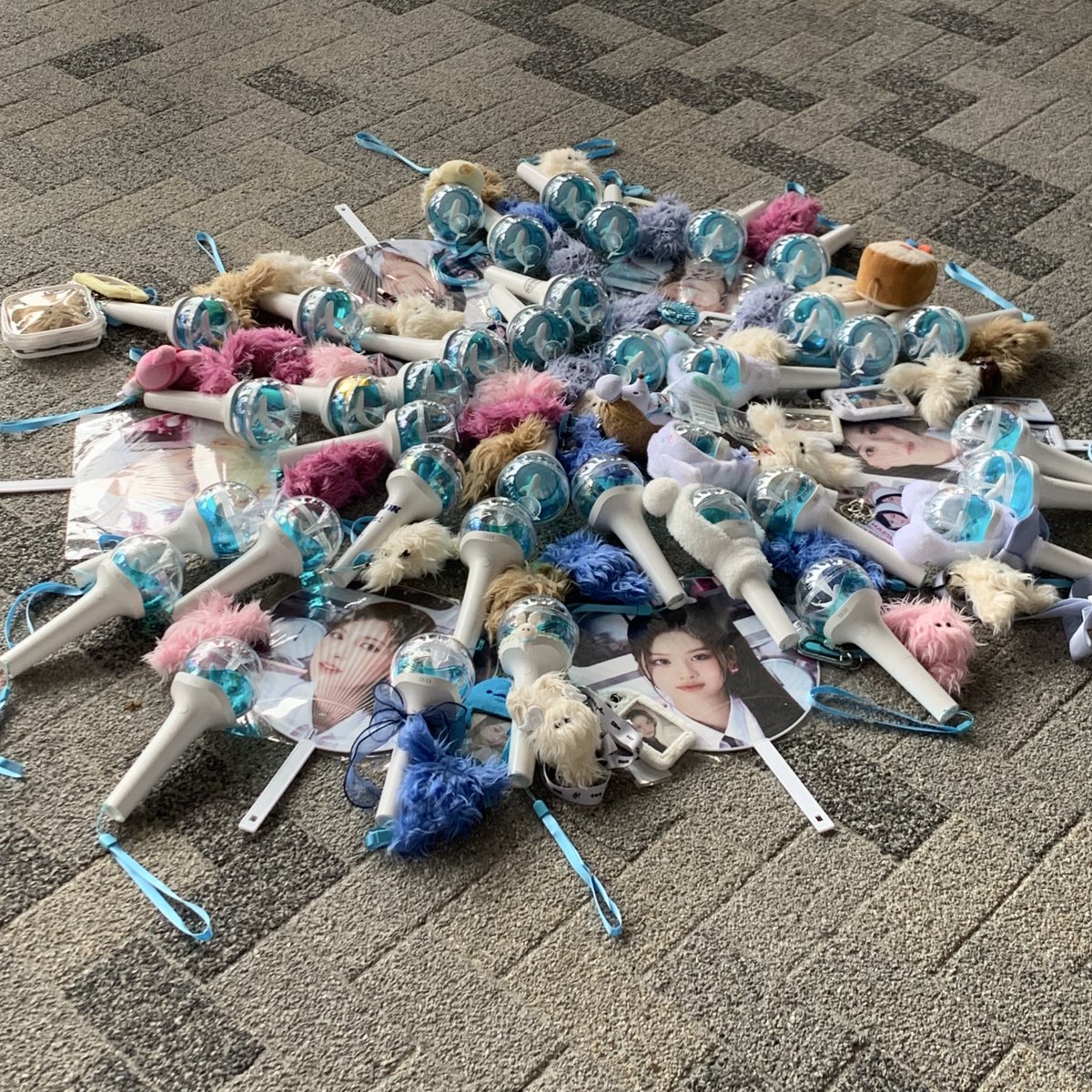 そると tweet media