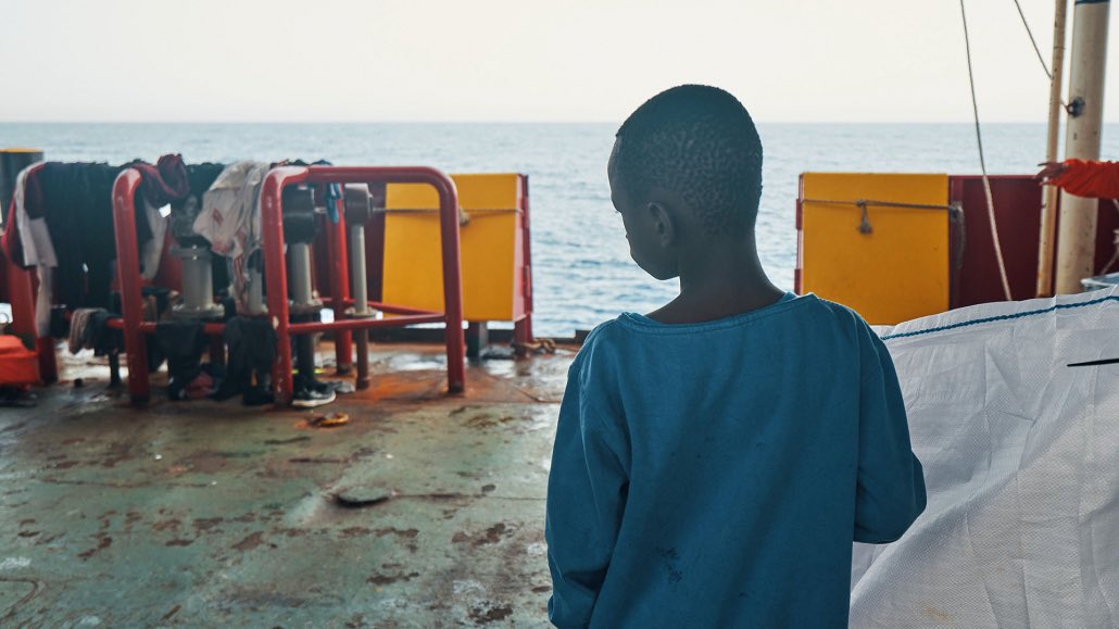 gorden_isler's tweet photo. 1/6🧵Heute ist Internationaler #Kindertag – ein Tag, der weltweit auf die Rechte von Kindern aufmerksam machen soll. Ich muss heute an all die Kinder denken, die gerettet wurden. Und an die, die an Europas Außengrenzen ertrunken sind – als Opfer eines brutalen Grenzregimes. https://t.co/ZkF080CkSA