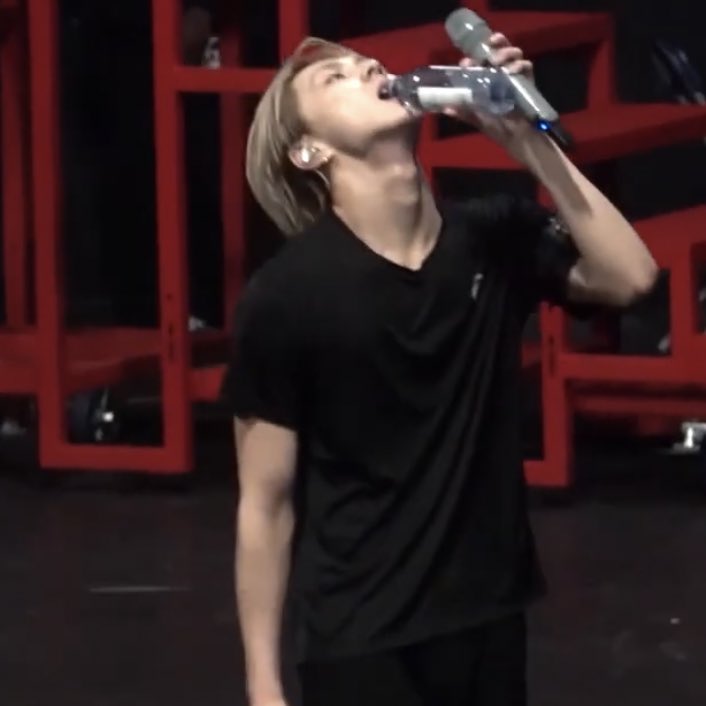 PIC0209's tweet photo. YANG JUNGWON CRAZY https://t.co/Rum6k91MBV