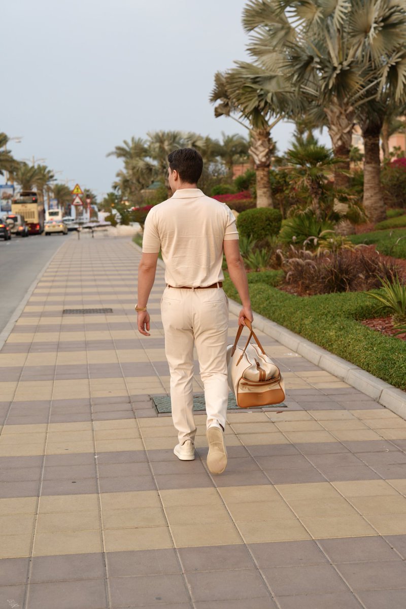 Leaving the Meta ad library after reading my last werewolf eBook for the day.