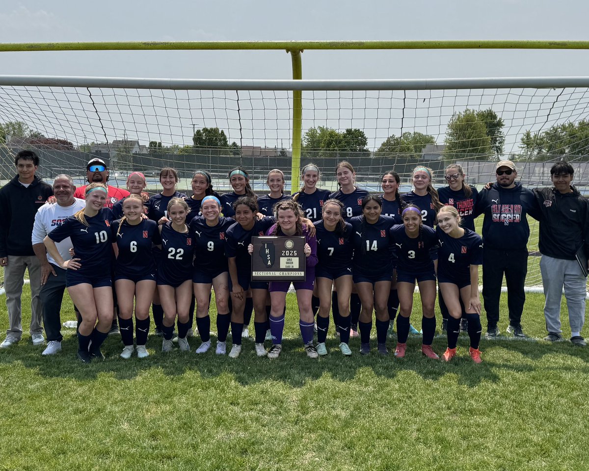 BNHSSports's tweet image. Your 2025 Girls Soccer #SectionalCHAMPS!! First time in school history with a 1-0 Victory over Boylan. #RollThunder