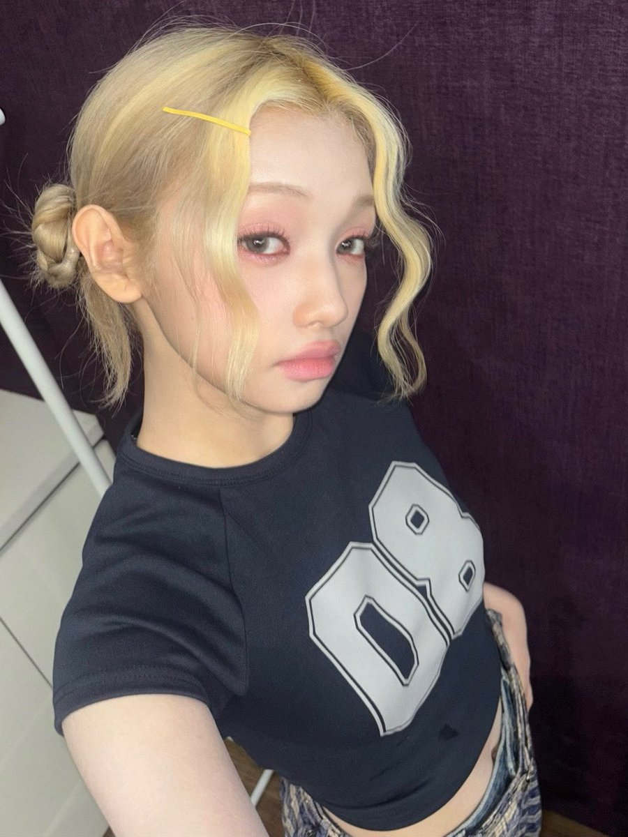 GehleeFrance's tweet photo. 📸⌇WEVERSE 

— Gehlee a posté sur WEVERSE

"juinnn !! ♡｡🌈 ٩(ˊᗜˋ )و🌈*｡"

✦ #GEHLEE #젤리당카 #UNIS #유니스 https://t.co/wgNYZvn1ni