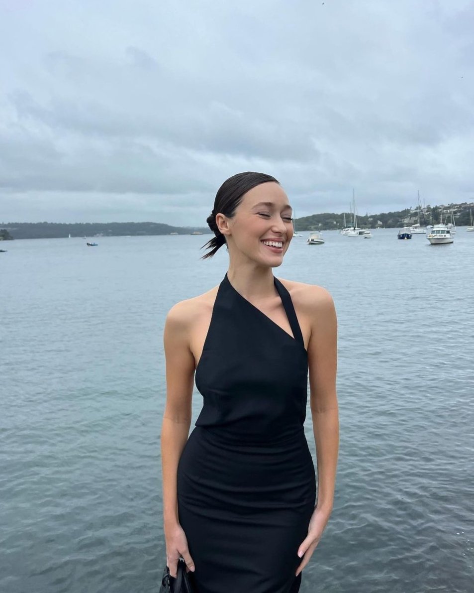 Debnam-Carey Files (@alyciafiles) on Twitter photo 