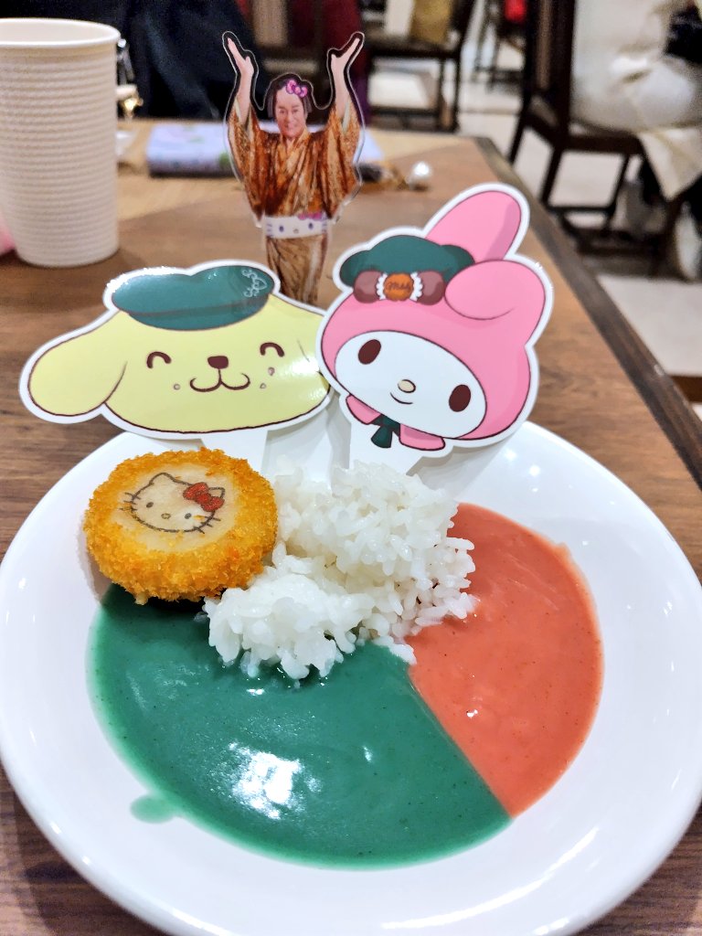 secret12queen's tweet photo. 念願だった館のレストラン行けた❤️✨ https://t.co/yximNMbw8v