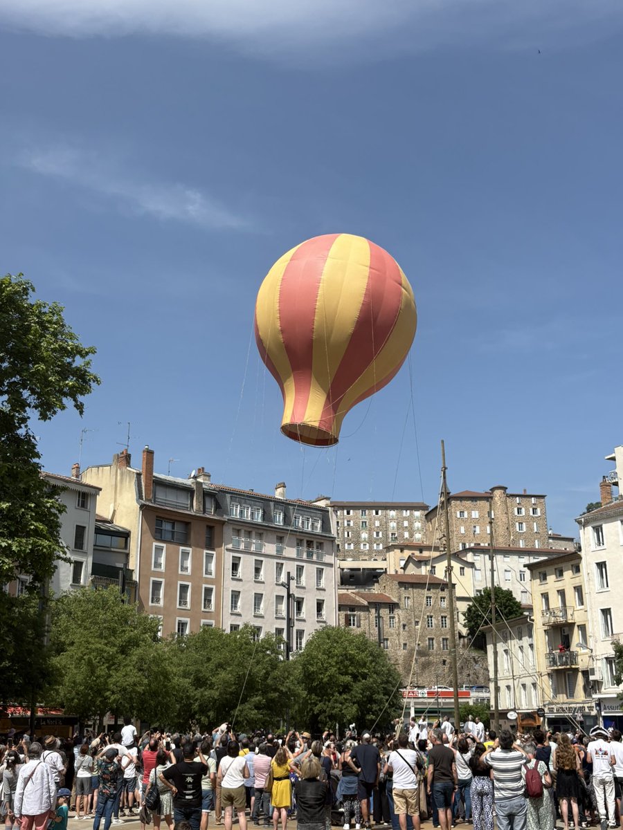 Reconstitution historique du premier envol à #Annonay