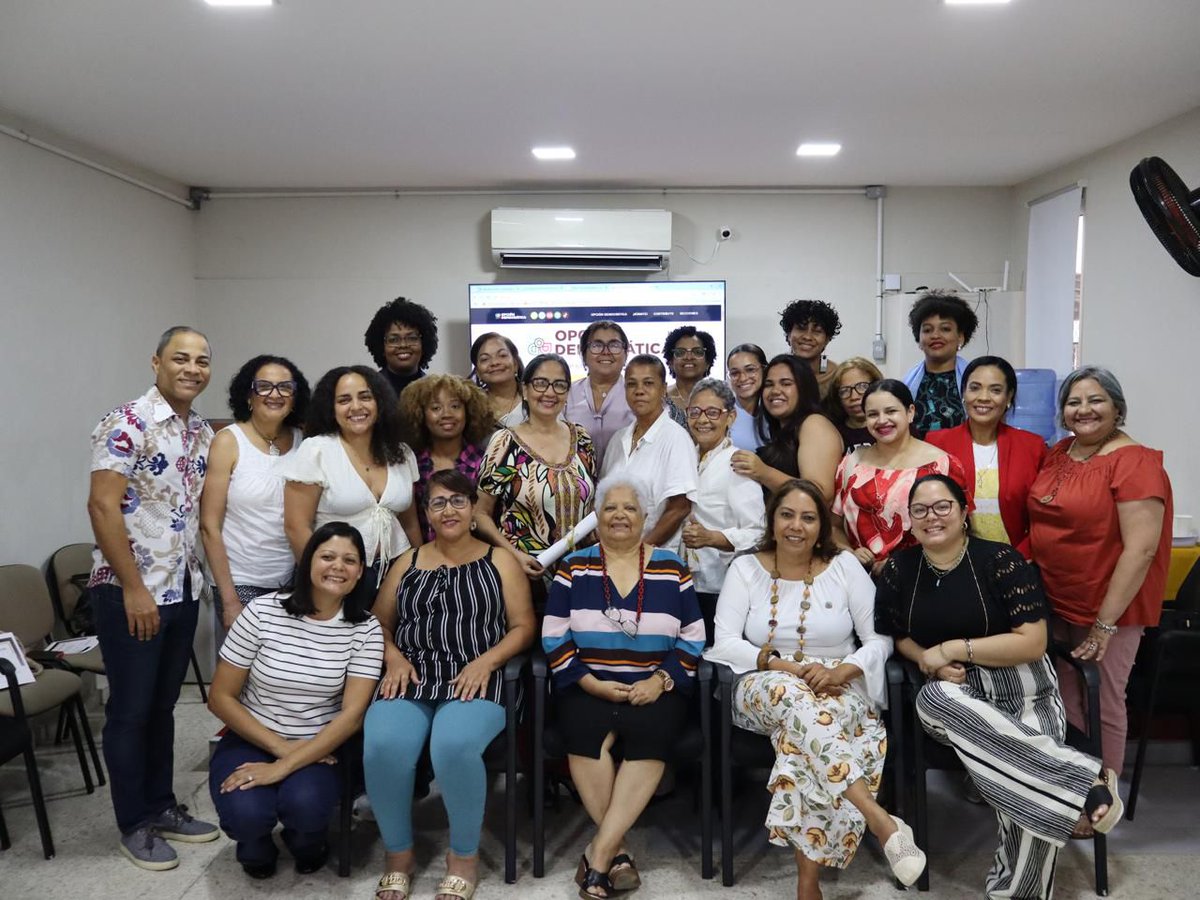 La Secretaría de Género y Diversidades del partido Opción Democrática inició una serie de Talleres de capacitación para mujeres lideresas en el ámbito social y político, titulado: Liderazgo Social y Político. Realizado en la ciudad de Santiago. 🤎
<a href="/O_Democratica/">Opción Democrática</a>