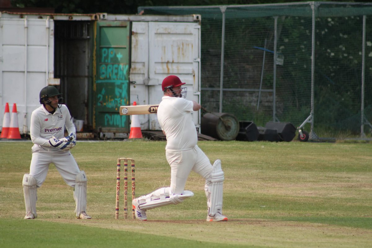 DMozphotos's tweet photo. Big hit 🏏 https://t.co/EkJHQmLh0z