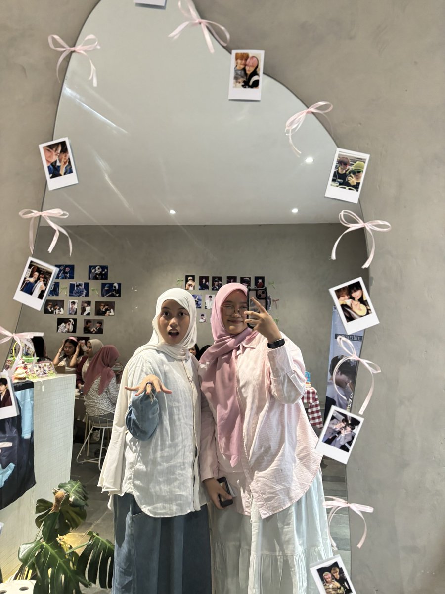 SERUU BANGET EVENTNYA next adain event lagi ya 😚🙏🏻😻✨✨

Special tags — <a href="/geontheron/">wiw (k/ia)</a> <a href="/2binzmadethis/">𝟮𝗯𝗶𝗻𝘇𝗺𝗮𝗱𝗲𝘁𝗵𝗶𝘀</a>