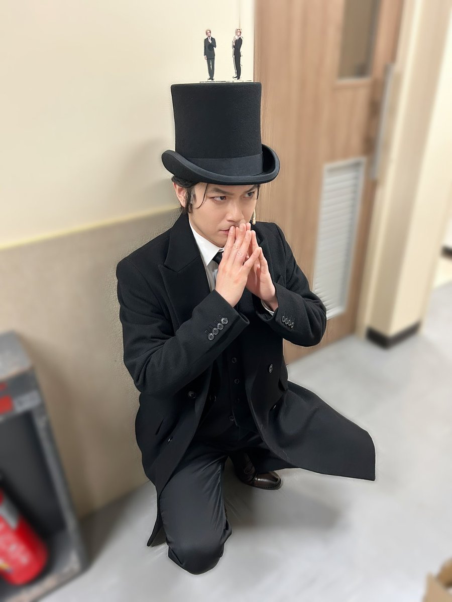 hiraryo0520's tweet image. #モリミュ
 2公演終わりました。

明日は1公演。
泥のように寝そうだ。

今日は誰かの誕生日だと推理する。