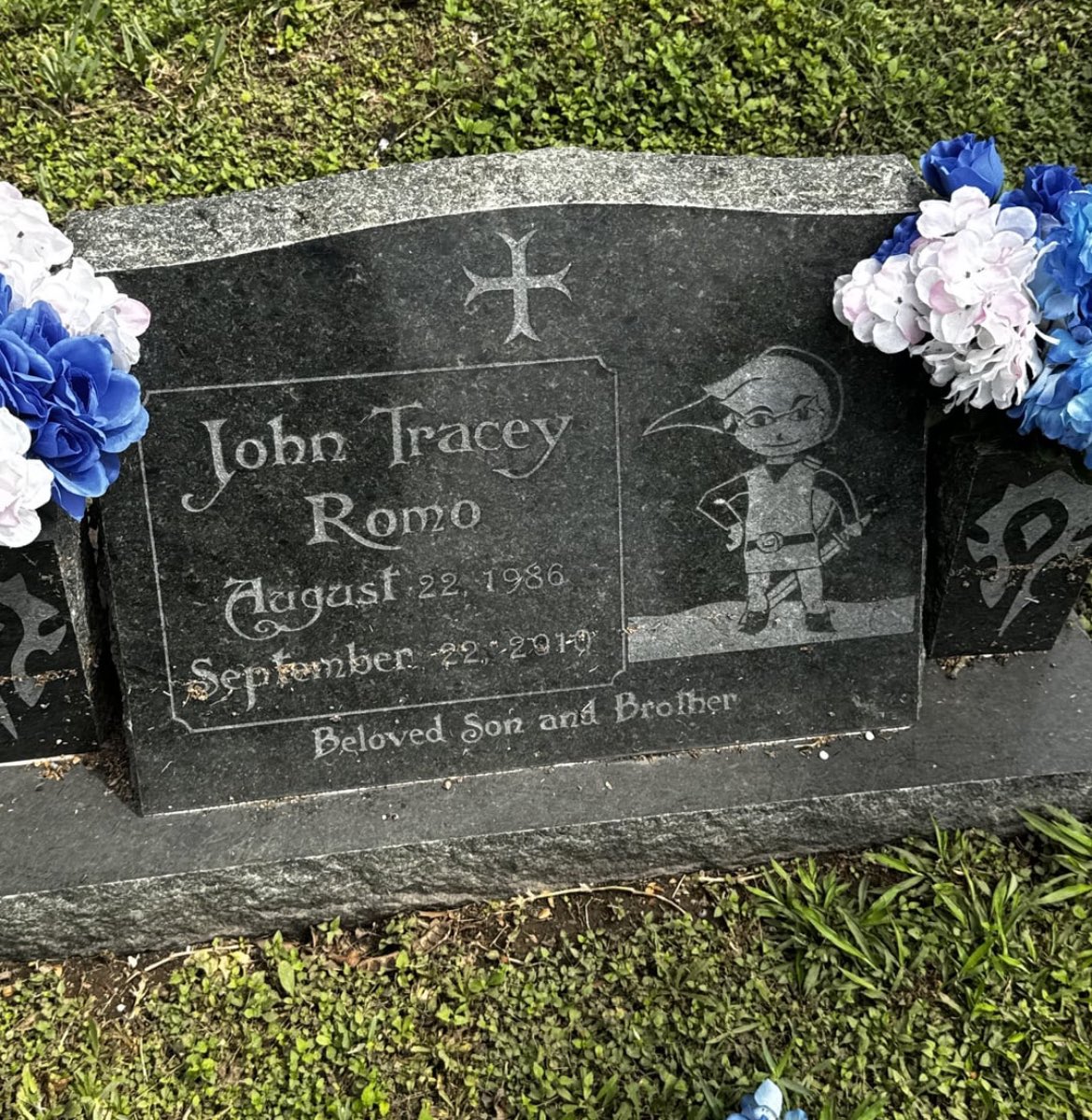 Tombstones with Atypical Fonts (@unusualgraves) on Twitter photo 