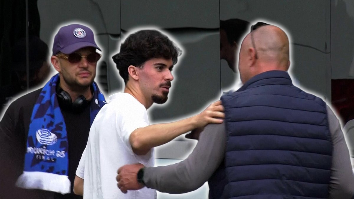 🚨 NEW YOUTUBE VIDEO 🚨

Champions League winners PSG leave their hotel as they HEAD HOME WITH THE TROPHY 🏆

👉 youtu.be/W7AJJYCGl58