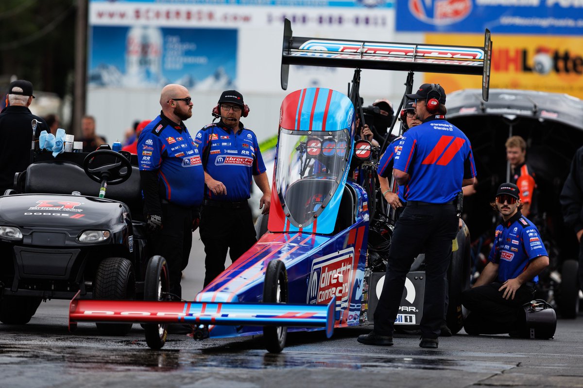 TonyStewart's tweet photo. Went toe-to-toe with @doug_kalitta22 in the @missionfoodsus #2Fast2TastyChallenge final and came up just short— but still threw down our best run of the weekend with a 3.694 ET @ 330.55 MPH. Locked into P2 for raceday. Let’s get after it. 

@TSRnitro @Dodge
@OfficialMOPAR @NHRA 

#TSRNitro #TopFuel #NHRA #Dodge #DirectConnection #Mopar #SRT #DodgeMoparMotorsports #NewEnglandNats