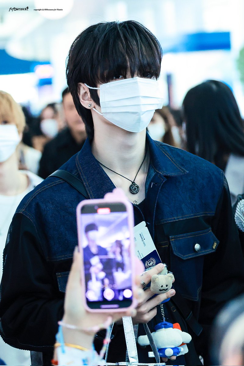 FifthSeason_hm's tweet photo. 250507 ICN✈️
BABY HAMIN🥱
#HAMIN #李河民 #SMTR25 #하민 #smtown https://t.co/LEgsuQAsmZ