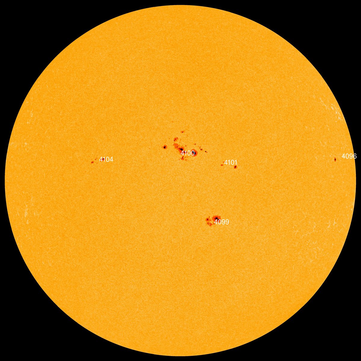 Fuerte activadas solar y una G4 hacia la Tierra.
Veremos auroras en el sur Argentino???