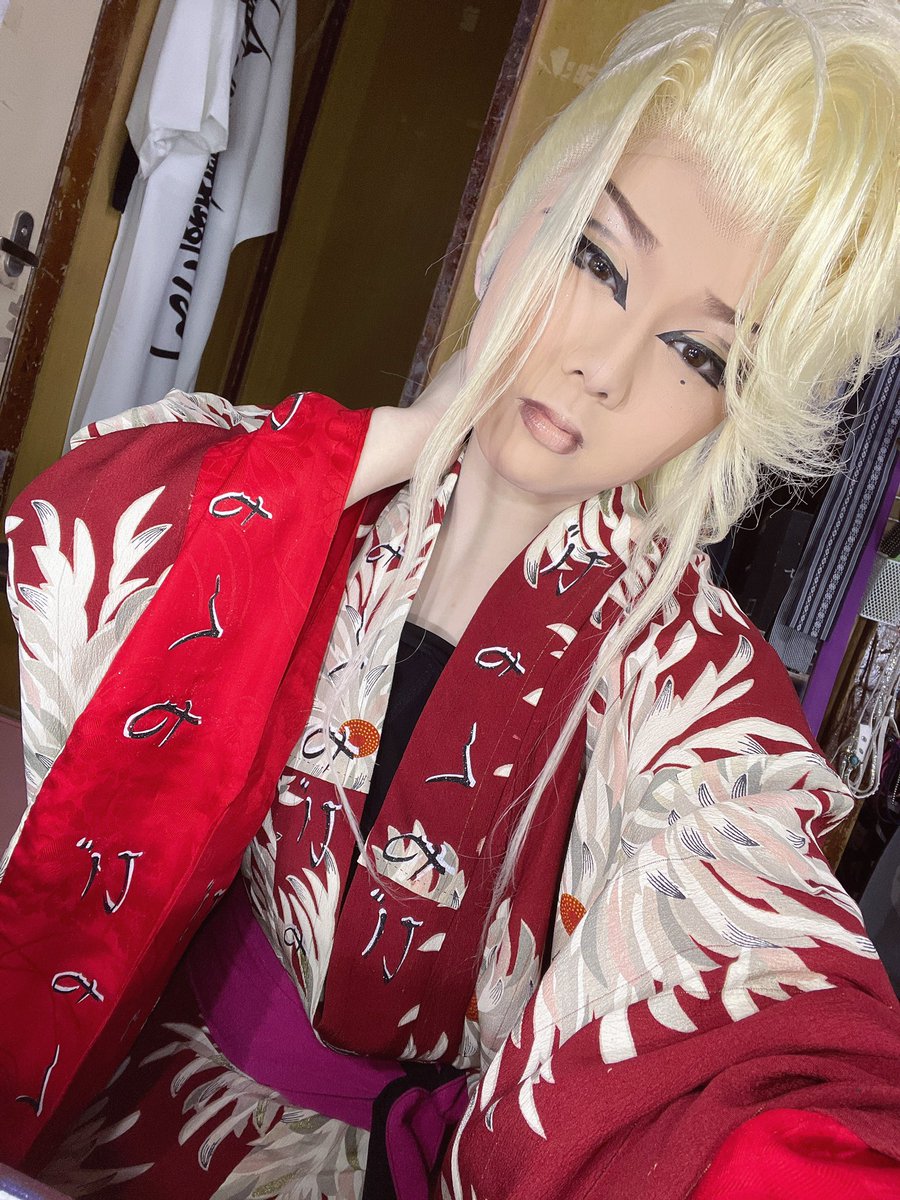 byakuya__07's tweet photo. 6月は川崎大島劇場で公演してます！

8日は、【昼夜 総座長 澤宗城栄 花魁ショー】いたします！

休演日は、9日と23日です！お間違いなく🙏

イベントは決まり次第お知らせします💘
白夜祭りあるかも💋
皆さん、大島劇場で待ってまーす✌

#大衆演劇 #大島劇場 #川崎 #劇団澤宗 #澤宗白夜 https://t.co/rH3gjaNi53