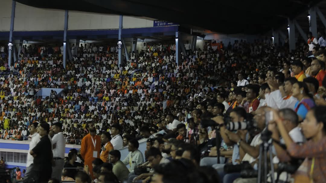 মমতার সরকারকে উৎখাত করতে তথা বাংলার পালা বদলের রূপরেখা তৈরির উদ্দেশ্য নিয়ে কলকাতার নেতাজী ইন্ডোর স্টেডিয়ামে স্বরাষ্ট্র ও সমবায় মন্ত্রী শ্রী অমিত শাহজীর  “বিজয় সংকল্প কার্যকর্তা সম্মেলন #ShahErSongeBijoySongkolpo