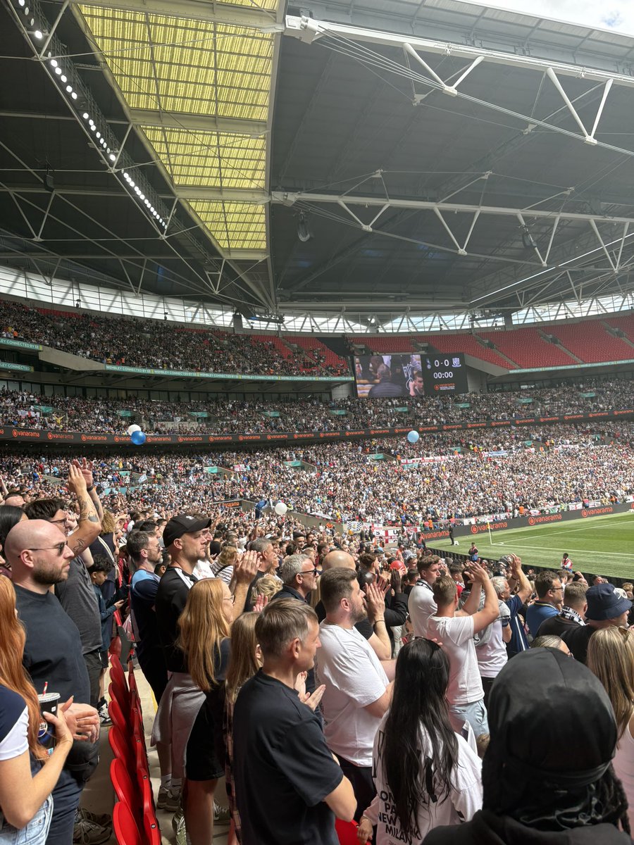 Steve Arnold tweet media