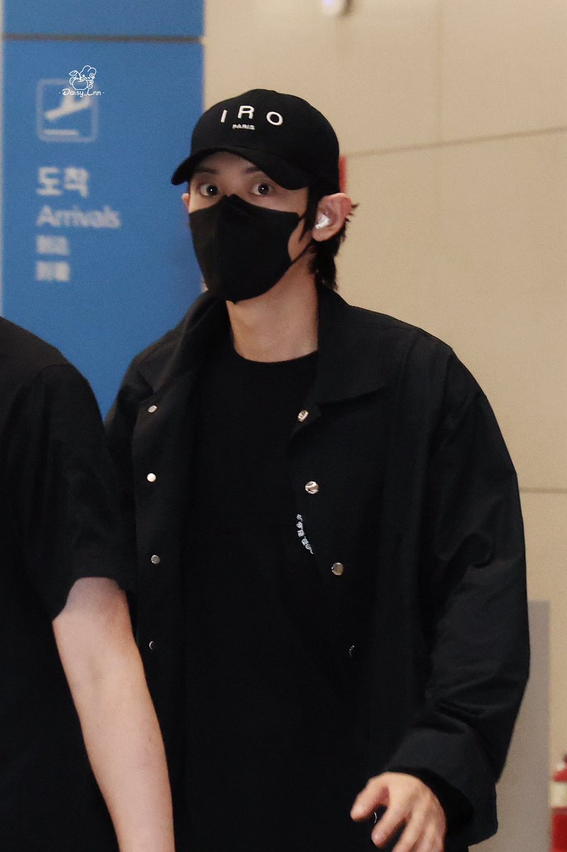 Daisy_Lnn's tweet image. 25.06.01 ICNπ¬
#μ°¬μ΄ #CHANYEOL #γγ£γγ§γ« #ζ΄ηΏη