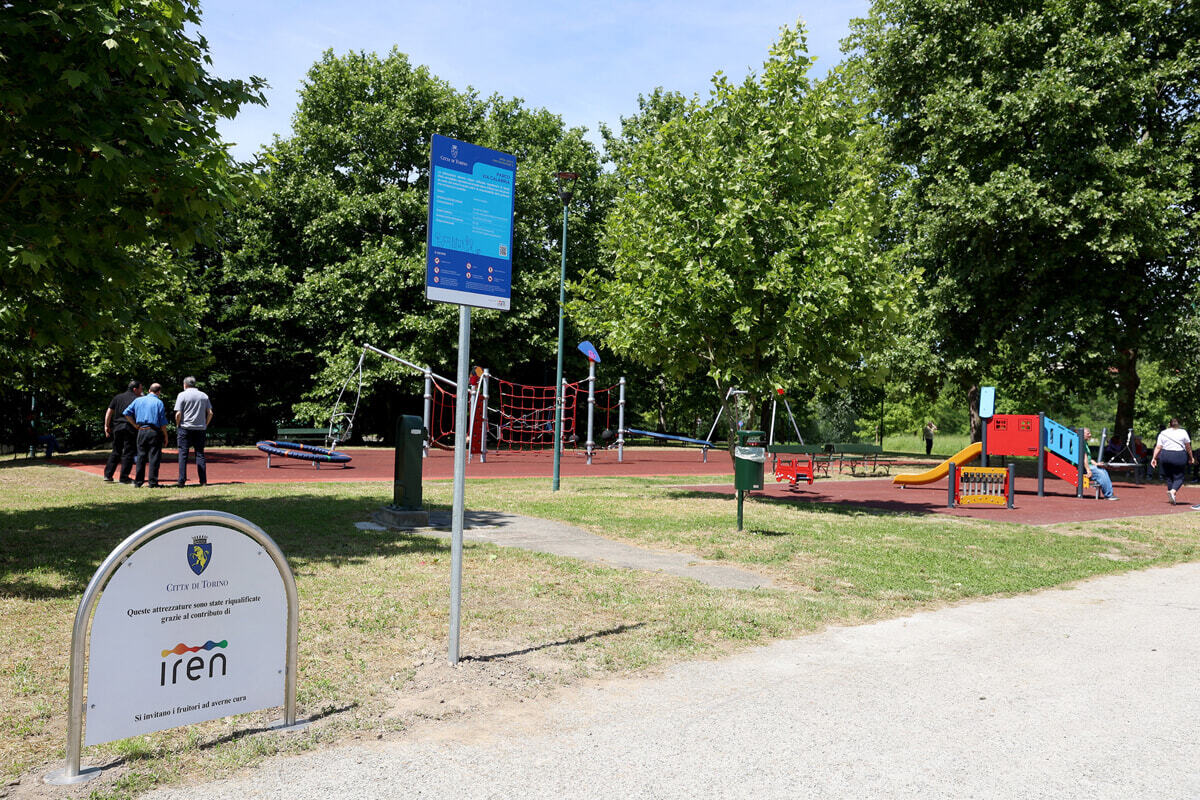 Torino Lucento, inaugurata la nuova area giochi nel parco di via Calabria: installati sette nuovi giochi ift.tt/0pPzbTu