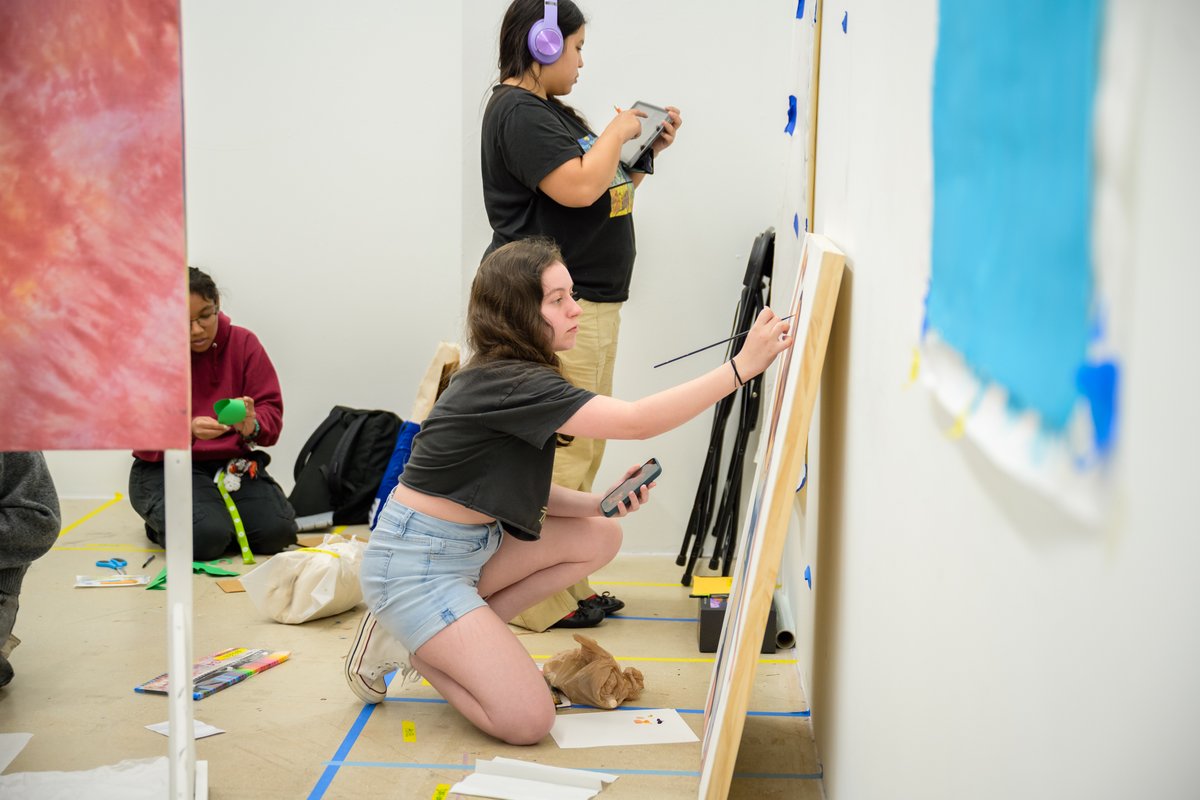 ICA Miami's Portfolio Prep is back this summer, offering a one-week intensive designed to help aspiring artists aged 11-14 build strong art portfolios and prepare them to apply to local arts schools.

Register before the deadline on Wednesday, June 18.
icamiami.org/calendar/summe…