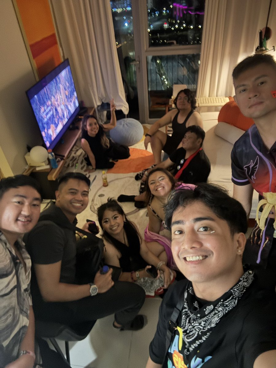 dashstar09's tweet image. #andfriends day 2.