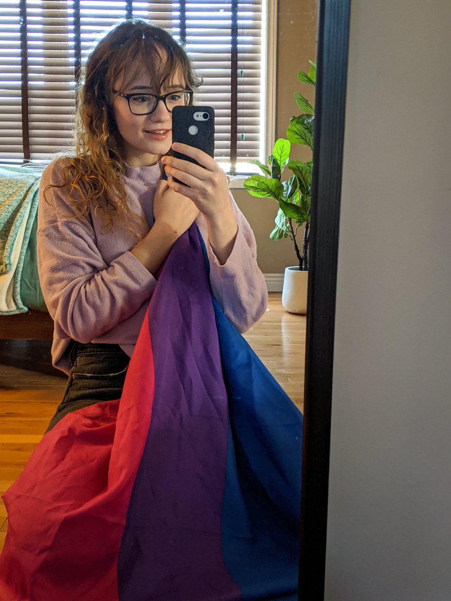 murdercamel's tweet image. Geminitay being openly and unapologetically Queer 🏳️🌈
A thread 🧵