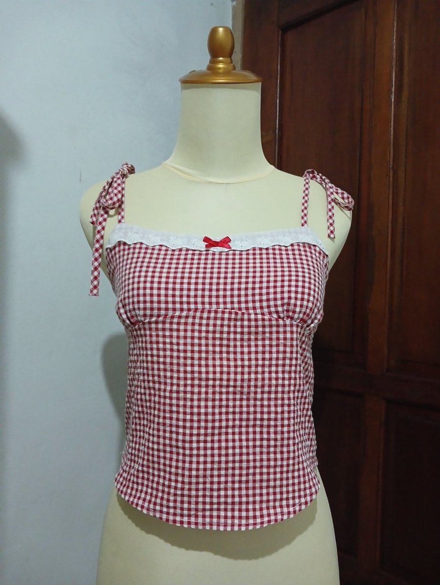 cherishsign's tweet photo. Haii ada yg cari baju coquette atau milkmaid? Kalo ada yg mau aku spill satu satu nanti, bantu like ya biar gak tenggelam 😍🫶🏼 https://t.co/OYsSGXZBAX