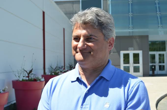 Les Québecois sont ni pour, ni contre le boycott, tout au contraire...

-Gérard Deltell