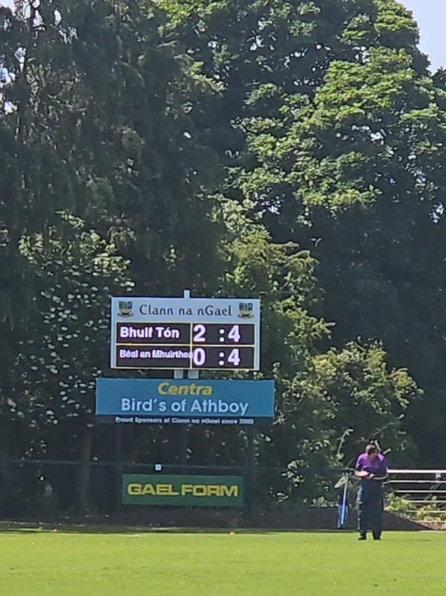 RnaG Spórt (@sportrnag) on Twitter photo Leathama i gcluiche leath-cheannais sóisear na mBan ag <a href="/CPnaGaeltachta/">Comórtas Peile na Gaeltachta</a>
& tá Bhulf Tón dhá chúl chun cinn ar Bhéal a'Mhuirthead Leathama i gcluiche leath-cheannais sóisear na mBan ag <a href="/CPnaGaeltachta/">Comórtas Peile na Gaeltachta</a>
& tá Bhulf Tón dhá chúl chun cinn ar Bhéal a'Mhuirthead