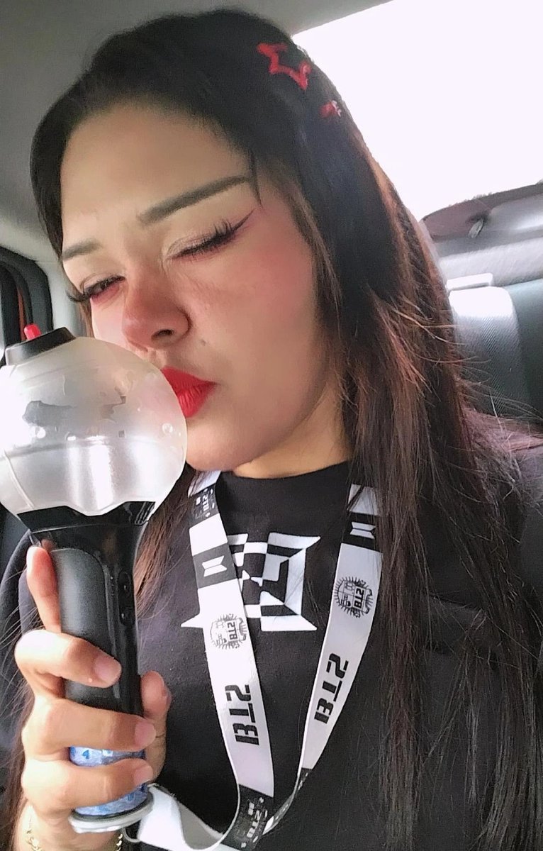 kiminjoonss's tweet image. Gracias hobi por ese espectáculo tan increíble, fue el mejor día de mi vida ❤️

#오늘의제이홉 #제이홉 #jhope #BTS #방탄소년단 #HOPE_ON_THE_STAGE_TOUR_Osaka #HOS_TOUR_Osaka #BTSARMY