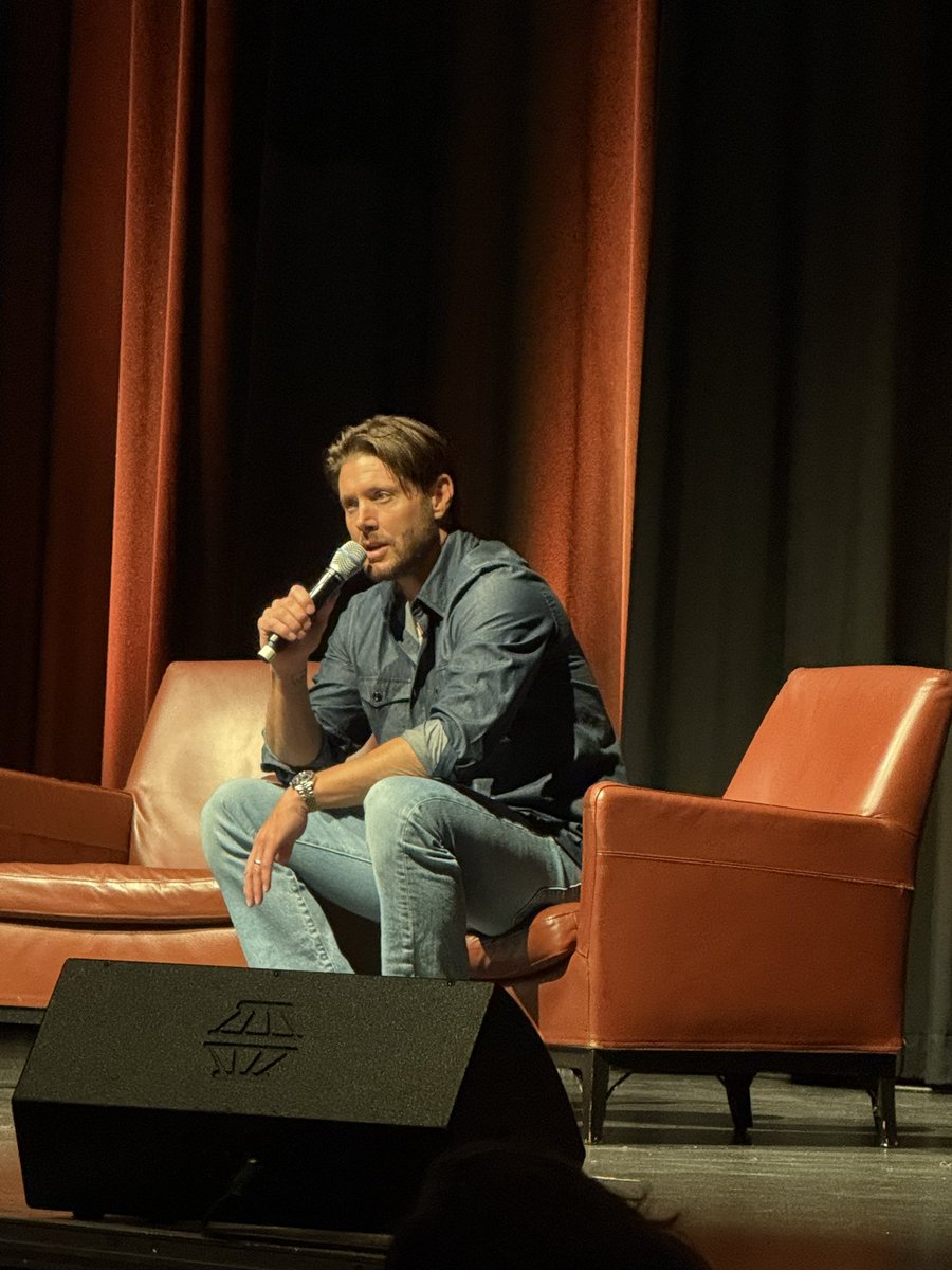 lara ⊹ no.1 tdr fan tweet media