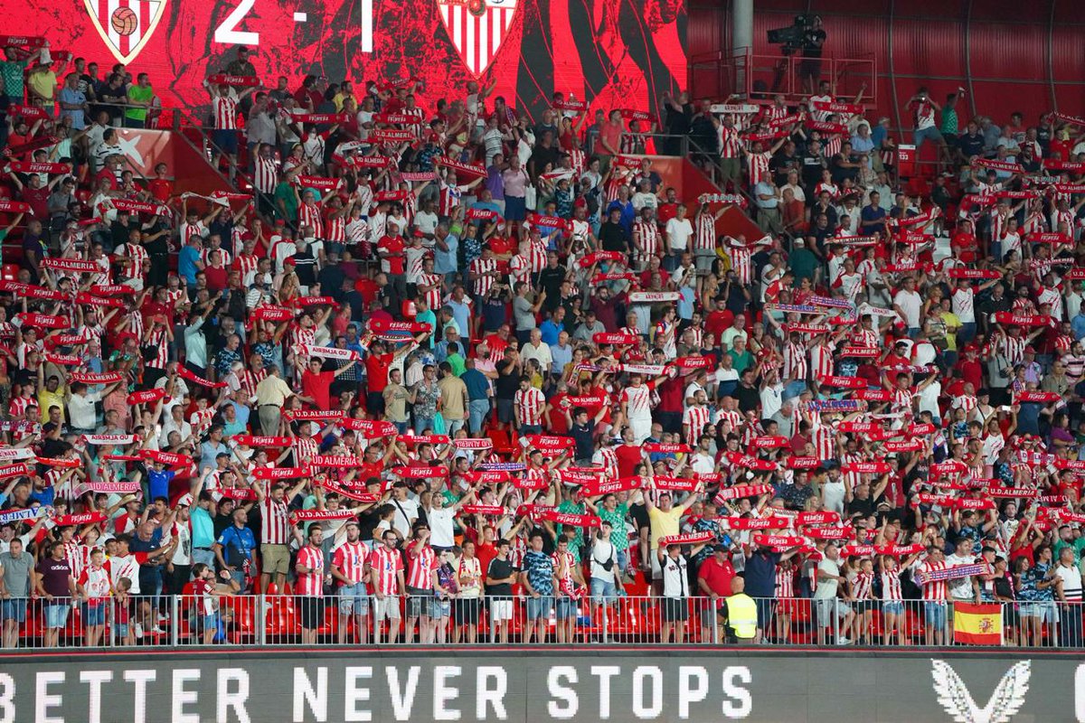 Hoy todos de rojiblanco ❤️🤍
Juntos a por los Playoffs 💪
#vamosalmería

مباراة هامة مساء اليوم يقاتل فيها نجوم #الميريا  لضمان مقعد في ملحق الصعود لدوري الدرجة الاولى ❤️🤍