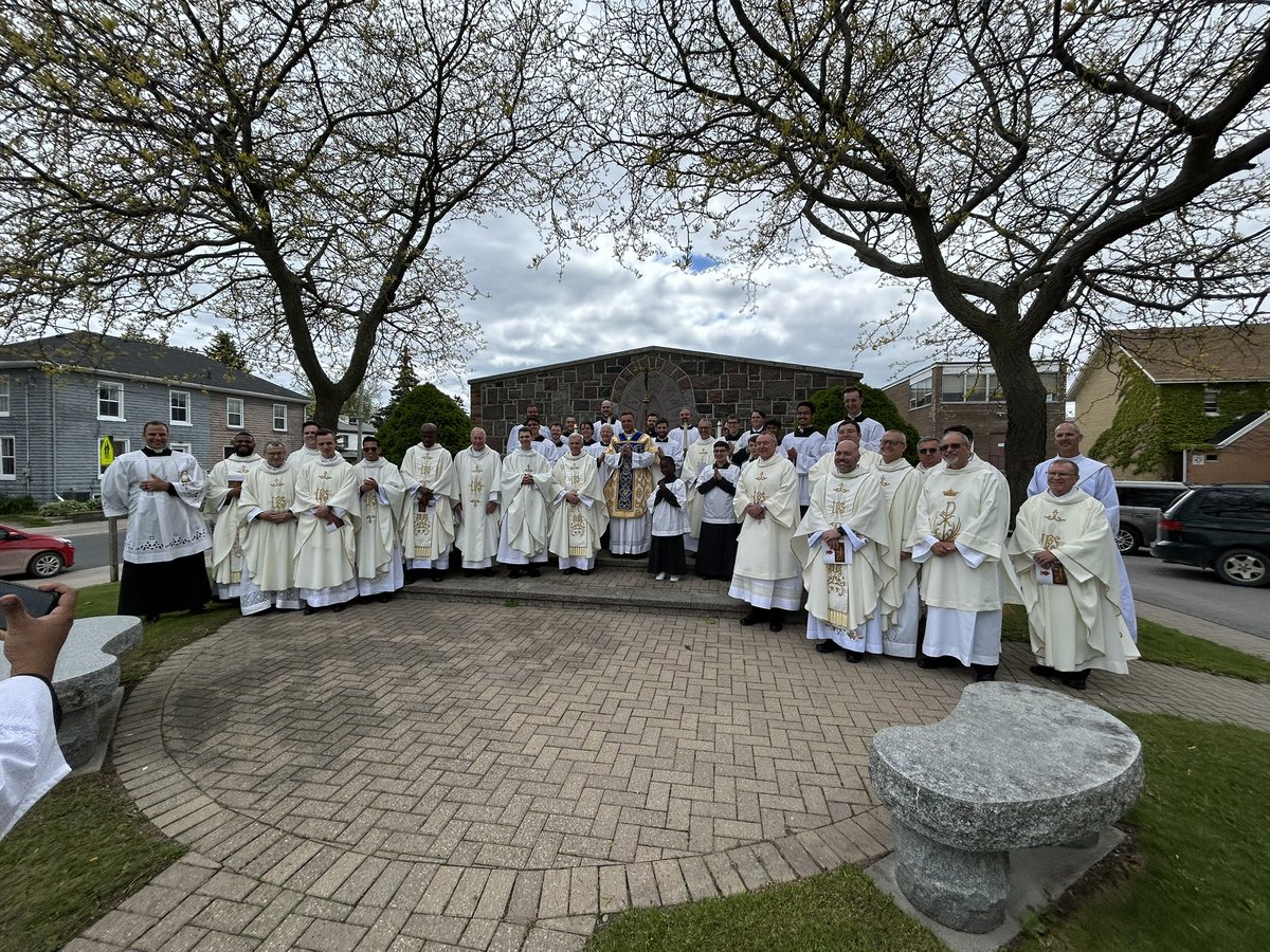 Here are some pictures of Fr. Peter Bissonnette's First Mass of Thanksgiving! It is a long-standing custom that the newly ordained offer a first solemn Mass at a church of his choosing in order to give thanks to God for the gift of priestly ordination.