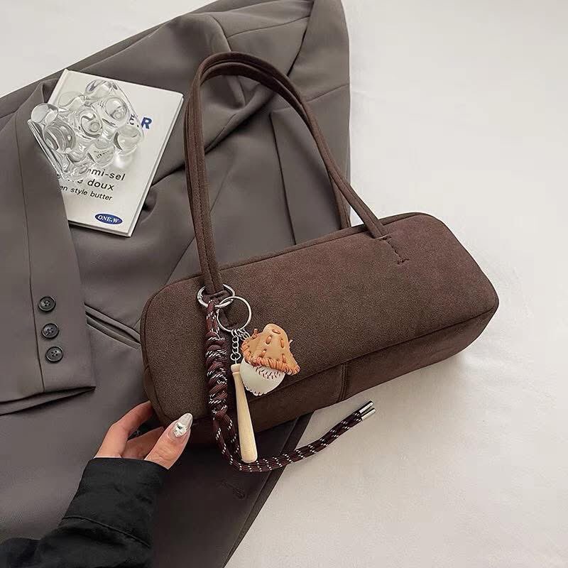 biscuittcn's tweet photo. 🌵Jenny bag ส่งฟรี! 

 size : 30x13cm
♡ price : 280.-

* มี 4 สี ดำ น้ำตาล โกโก้ ครีม* https://t.co/n6zYqTb6u4