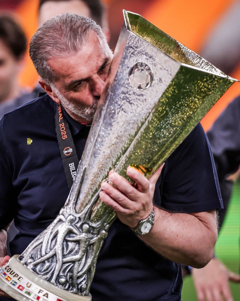 PLFrance_ 🇫🇷 (@plfrance_) on Twitter photo 🚨 BREAKING : Tottenham a décidé de licencier Ange Postecoglou ? ❌⚪️
Décision logique ?
(<a href="/sachatavolieri/">Sacha Tavolieri</a>) 🚨 BREAKING : Tottenham a décidé de licencier Ange Postecoglou ? ❌⚪️
Décision logique ?
(<a href="/sachatavolieri/">Sacha Tavolieri</a>)