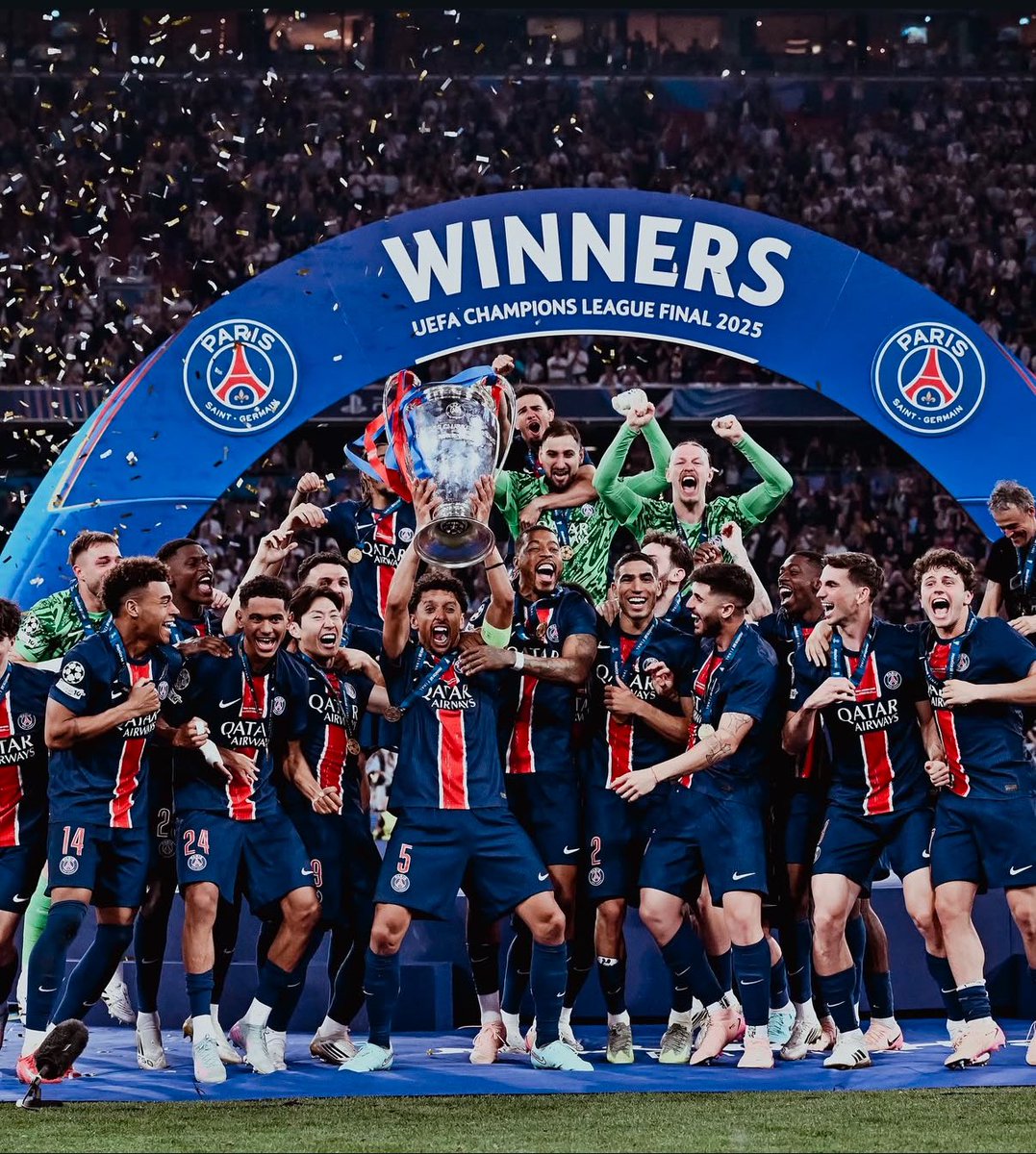 mzziyaa03's tweet image. 31 mai 2025 à jamais dans l’histoire ⭐️❤️💙