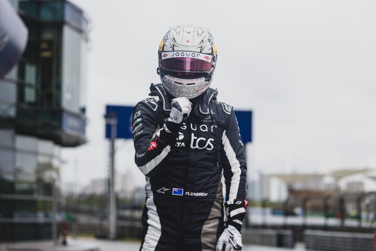 ⚡️ e-Formula.news (@eformulanews) on Twitter photo "Felt like an eternity" - <a href="/NickCassidy_/">Nick Cassidy</a> emotional after #FormulaE victory in Shanghai
e-formula.news/news/formula-e…
Photo: <a href="/shivgohil_/">Shiv Gohil</a> / <a href="/Spacesuit_Media/">Spacesuit Media</a>
#ABBFormulaE <a href="/FIAFormulaE/">Formula E</a> #ShanghaiEPrix <a href="/JaguarRacing/">Jaguar TCS Racing</a> "Felt like an eternity" - <a href="/NickCassidy_/">Nick Cassidy</a> emotional after #FormulaE victory in Shanghai
e-formula.news/news/formula-e…
Photo: <a href="/shivgohil_/">Shiv Gohil</a> / <a href="/Spacesuit_Media/">Spacesuit Media</a>
#ABBFormulaE <a href="/FIAFormulaE/">Formula E</a> #ShanghaiEPrix <a href="/JaguarRacing/">Jaguar TCS Racing</a>