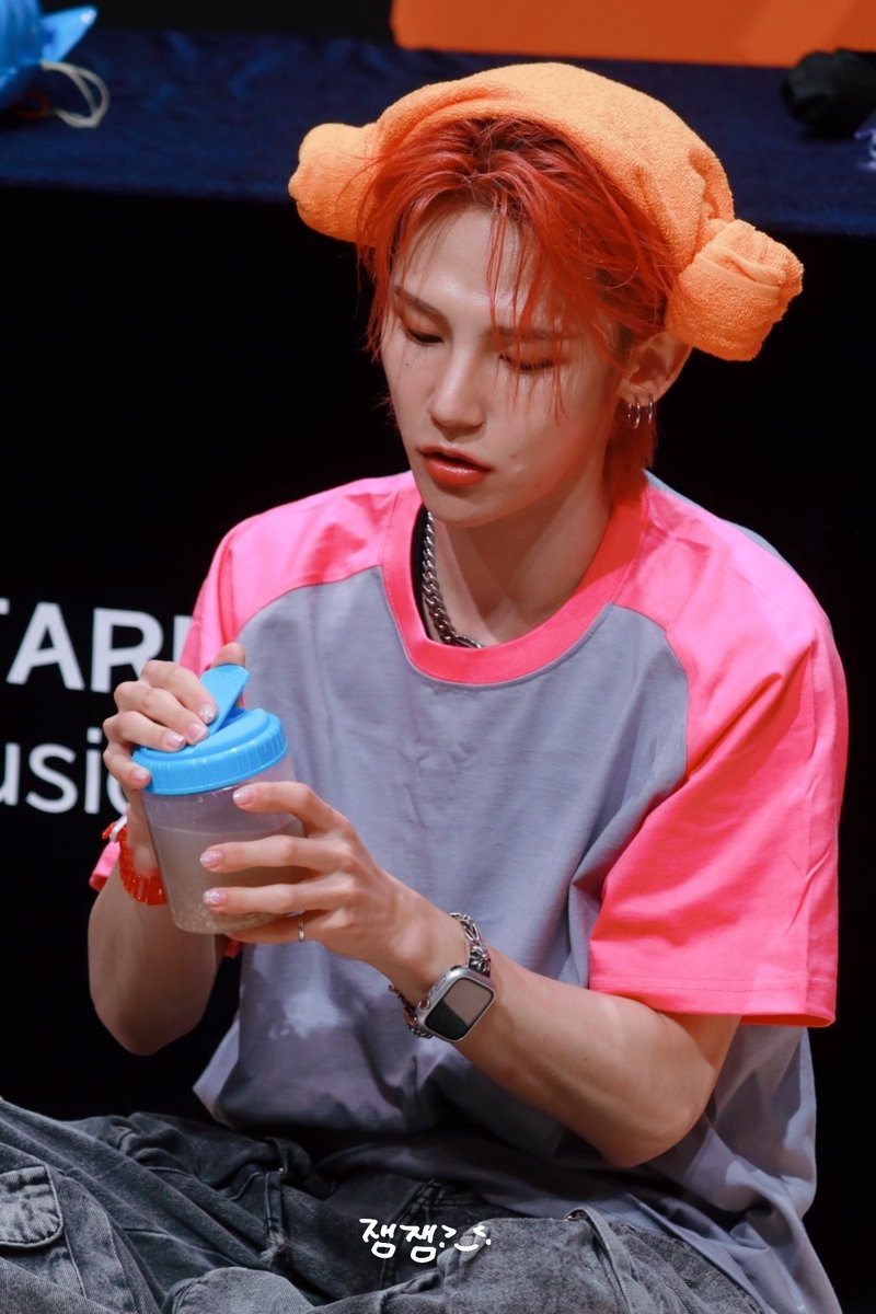 JAMx0608's tweet photo. 250601 pre

저기.. 그거...팬싸템인데요...

#XD #엑스디 #신재민 #재민 #JAEMIN #ジェミン https://t.co/wPxbu642fX